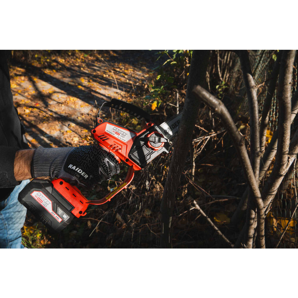 Raider R20 Fierastrau de gradina cu lant si lama 20V 150mm 4.0Ah RDP-CCS20